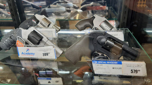 Sporting Goods Store «Academy Sports + Outdoors», reviews and photos, 7171 N Davis Hwy, Pensacola, FL 32504, USA