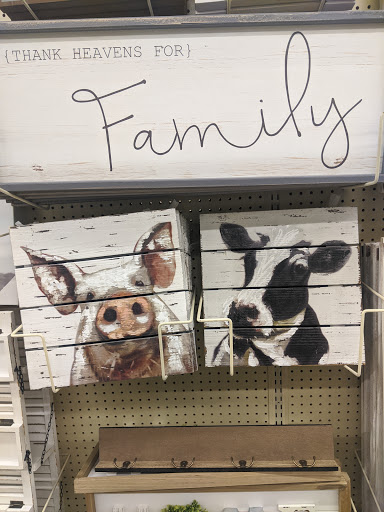 Craft Store «Hobby Lobby», reviews and photos, 3701 McKinley Pkwy #1240, Blasdell, NY 14219, USA