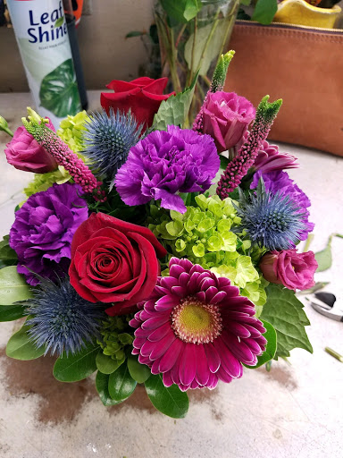 Florist «Ford Flower Co.», reviews and photos, 83 S Broadway, Salem, NH 03079, USA