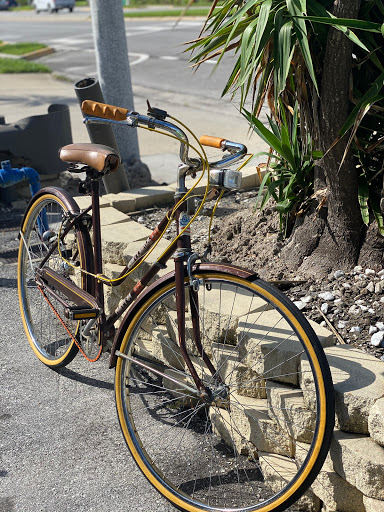 Bicycle Store «Rad Bicycles, Boards, Hobbies & Sup & Kayak Rentals», reviews and photos, 1401 Gulf Blvd #5, Indian Rocks Beach, FL 33785, USA