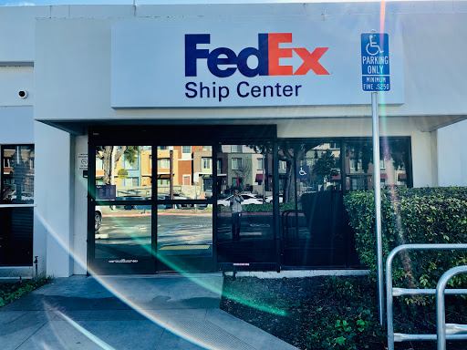 Shipping and Mailing Service «FedEx Ship Center», reviews and photos, 1286 Lawrence Station Rd, Sunnyvale, CA 94089, USA