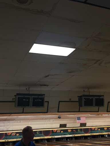 Bowling Alley «Wedgewood Lanes Inc», reviews and photos, 1741 S Raccoon Rd, Youngstown, OH 44515, USA