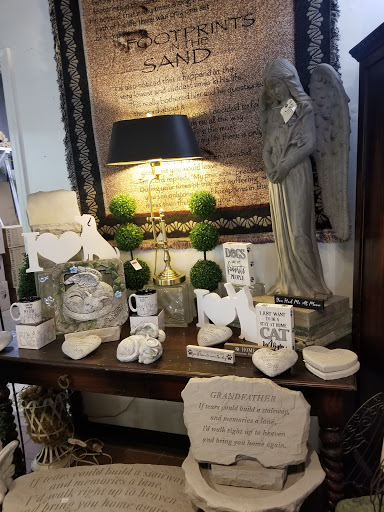 Florist «Thrifty Florist», reviews and photos, 211 S Telegraph Rd, Pontiac, MI 48341, USA