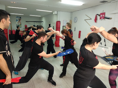 ESCUELA LUO FU SHAN - KUNG FU, ARTES MARCIALES, QIGONG. GIMNASIO SALAMANCA