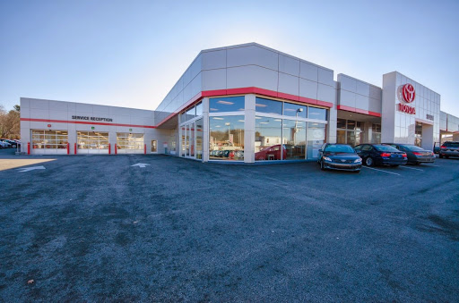 Toyota Dealer «Sloane Toyota of Glenside», reviews and photos, 503 N Easton Rd, Glenside, PA 19038, USA