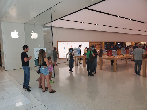 Computer Store «Apple Mall of America», reviews and photos, 132 South Avenue, Bloomington, MN 55425, USA