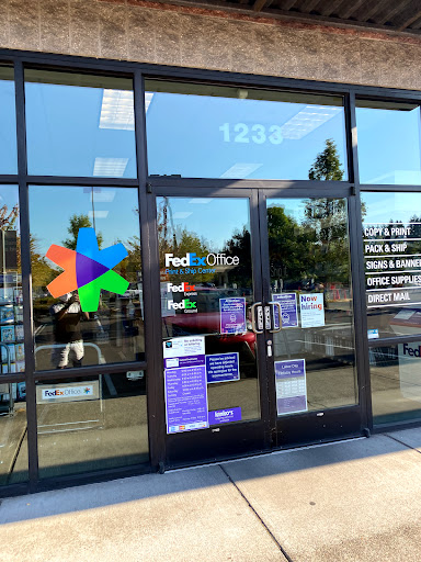 Print Shop «FedEx Office Print & Ship Center», reviews and photos, 2293 NW 185th Ave, Hillsboro, OR 97124, USA