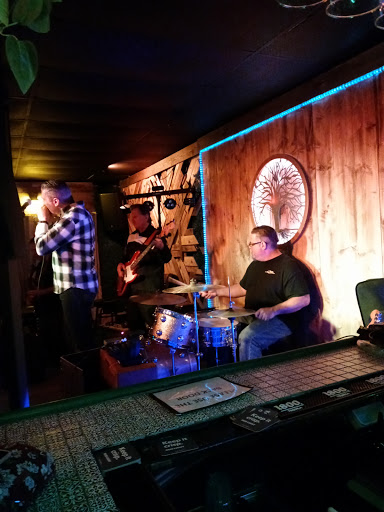 Bar & Grill «Rockn Angels Bar Restaurant, Karaoke & Live Music», reviews and photos, 7200 N Dixie Hwy, Boca Raton, FL 33487, USA