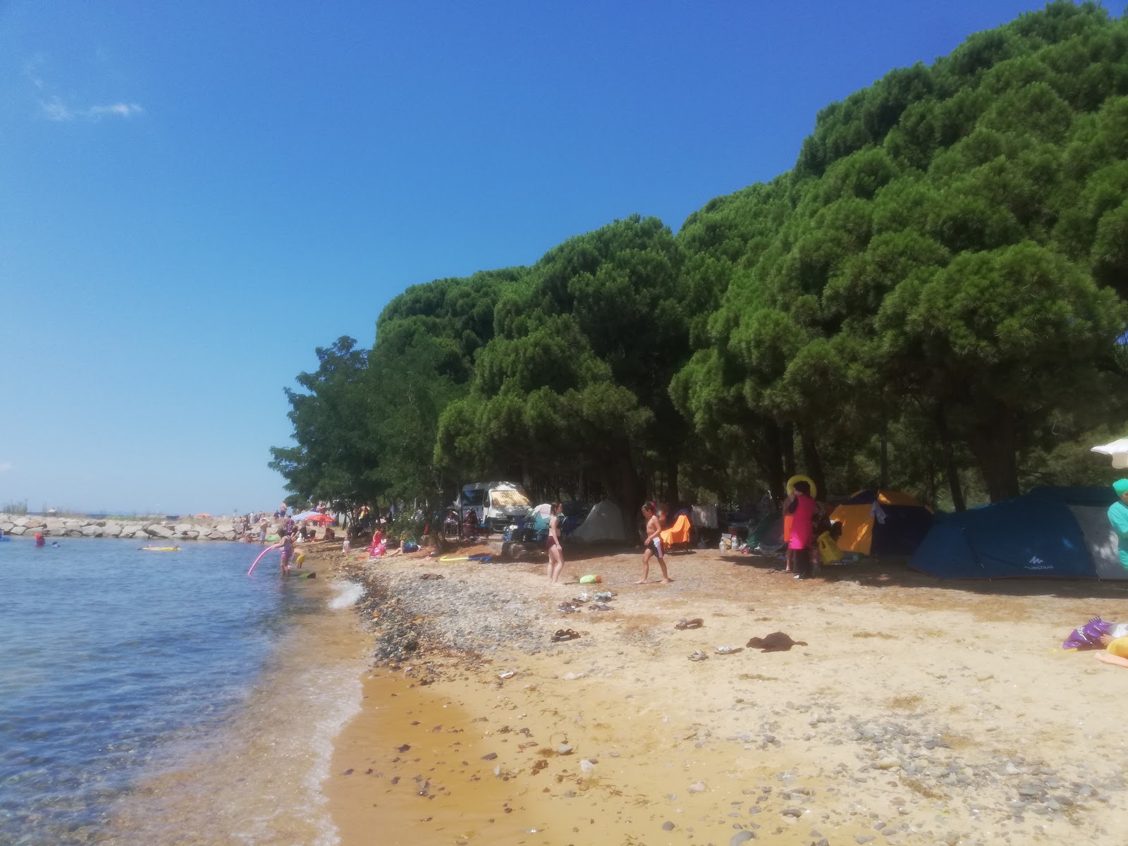 Fotografija Nur Bayanlar Plaji priljubljeno mesto med poznavalci sprostitve