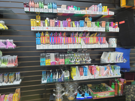 Tobacco Shop «Smoken Smoke House», reviews and photos, 13260 Woodruff Ave, Downey, CA 90242, USA