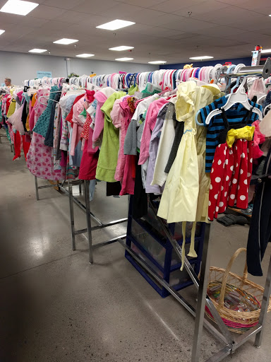 Thrift Store «Goodwill Thrift Store & Job Training Center», reviews and photos, 697 Emory Valley Rd, Oak Ridge, TN 37830, USA