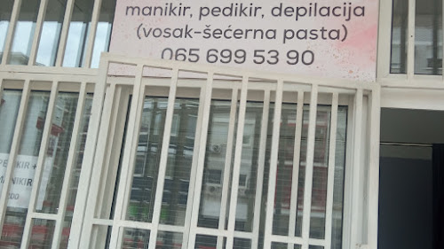  alt='Malo mesto, radi se secerna pasta i ruski pedikir. . '