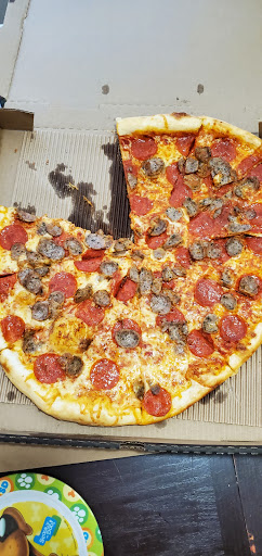 Pizza Delivery «Pagliacci Pizza - Lake City Way Restaurant & Delivery», reviews and photos, 8024 15th Ave NE, Seattle, WA 98115, USA