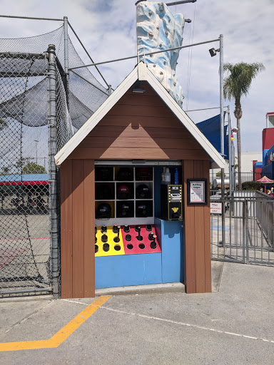 Amusement Center «Mulligan Family Fun Center», reviews and photos, 1351 Sepulveda Blvd, Torrance, CA 90501, USA