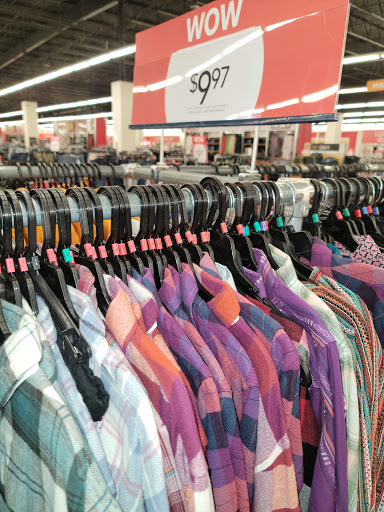 Outlet Store «VF Outlet», reviews and photos, 3939 I-35 #450, San Marcos, TX 78666, USA