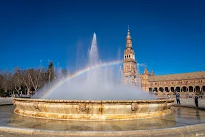 Fuente Plaza de España image