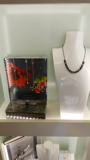 Jewelry Store «Kendra Scott», reviews and photos, 310 E Basse Rd #101, San Antonio, TX 78209, USA