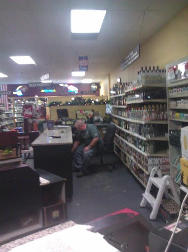 Liquor Store «Old Vine Discount Liquor», reviews and photos, 9956 W Remington Pl #812, Littleton, CO 80128, USA