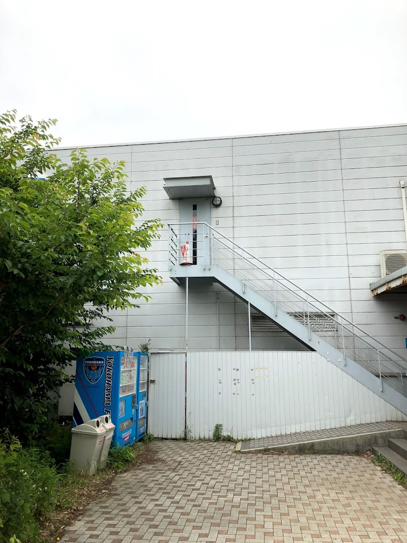 横浜fc東戸塚フットボールパーク 神奈川県横浜市戸塚区品濃町 サッカー球技場 グルコミ