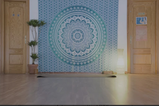 Rubén Hormigo yoga en Estepona, CultivARTE en Estepona, Málaga