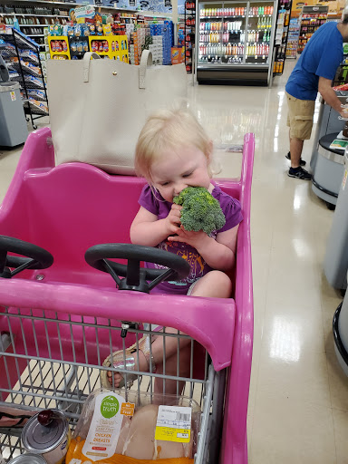 Grocery Store «Kroger», reviews and photos, 9968 E Grand River Ave, Brighton, MI 48116, USA