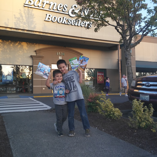 Book Store «Barnes & Noble», reviews and photos, 1530 Black Lake Blvd SW B, Olympia, WA 98502, USA