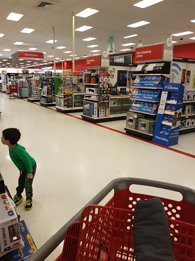 Department Store «Target», reviews and photos, 579 Grand Army of the Republic Hwy #5, Swansea, MA 02777, USA