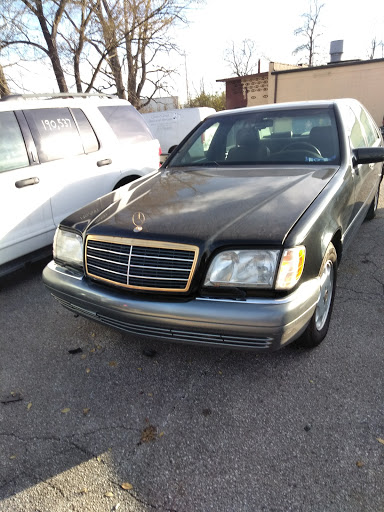 Auto Body Shop «Williamson Body Shop», reviews and photos, 4022 E 26th St, Indianapolis, IN 46218, USA