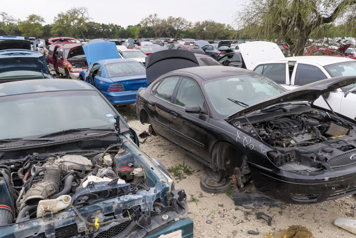 Salvage Yard «Joes Auto Sales (Ford Salvage Specialist)», reviews and photos, 5849 190th St E, Hastings, MN 55033, USA