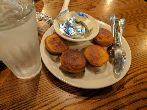 American Restaurant «Cracker Barrel Old Country Store», reviews and photos, 800 Happy Valley St, Cave City, KY 42127, USA