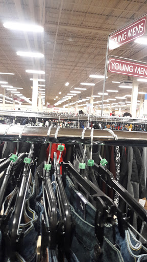 Clothing Store «Burlington Coat Factory», reviews and photos, 287 Washington St, Attleboro, MA 02703, USA