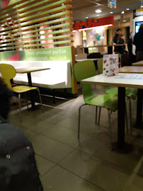 Atmosphère du Restauration rapide McDonald's à Condé-sur-Sarthe - n°14