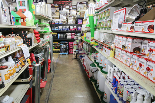 Animal Feed Store «Farmers Feed & Pet Supply», reviews and photos, 1302 E Miner Ave, Stockton, CA 95205, USA