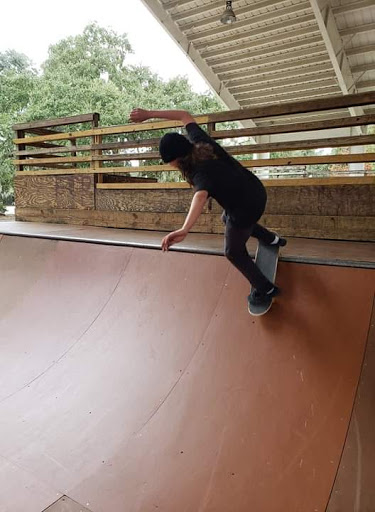 Skateboard Shop «Demented Skate Shop», reviews and photos, 5617 Liberty Fairfield Rd #1, Liberty Township, OH 45011, USA