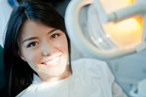 Curodental -dentysta, dentist image