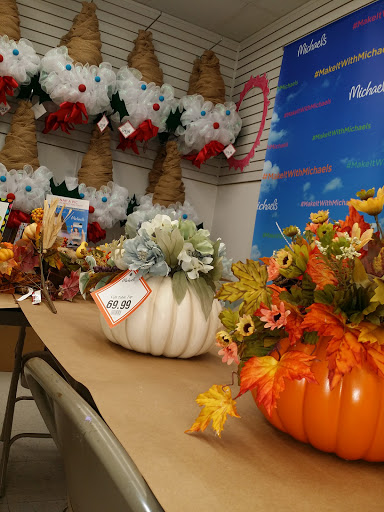 Craft Store «Michaels», reviews and photos, 8851 Veterans Memorial Blvd, Metairie, LA 70003, USA