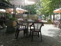 Atmosphère du Restaurant La Grappe d'Or à Sauveterre-de-Rouergue - n°7