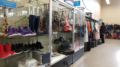 Non-Profit Organization «Goodwill Store & Donation Center», reviews and photos, 351 E Roosevelt Rd, Lombard, IL 60148, USA