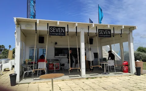 SEVEN Lounge & Bar Duotone image