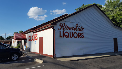 Liquor Store «Riverside Liquors Inc», reviews and photos, 1811 Main St, Agawam, MA 01001, USA