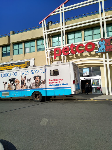 Pet Supply Store «Petco Animal Supplies», reviews and photos, 13311 20th Ave, College Point, NY 11356, USA