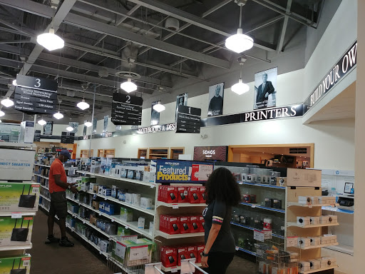 Computer Store «Micro Center», reviews and photos, 730 Memorial Dr, Cambridge, MA 02139, USA