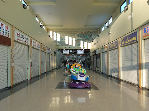 Shopping Mall «Fubonn Shopping Center», reviews and photos, 2850 SE 82nd Ave #80, Portland, OR 97266, USA