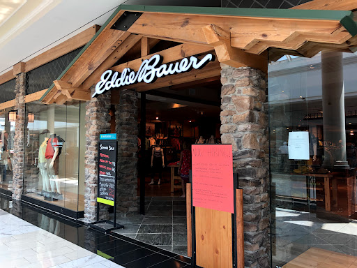 Clothing Store «Eddie Bauer», reviews and photos, 160 N Gulph Rd, King of Prussia, PA 19406, USA