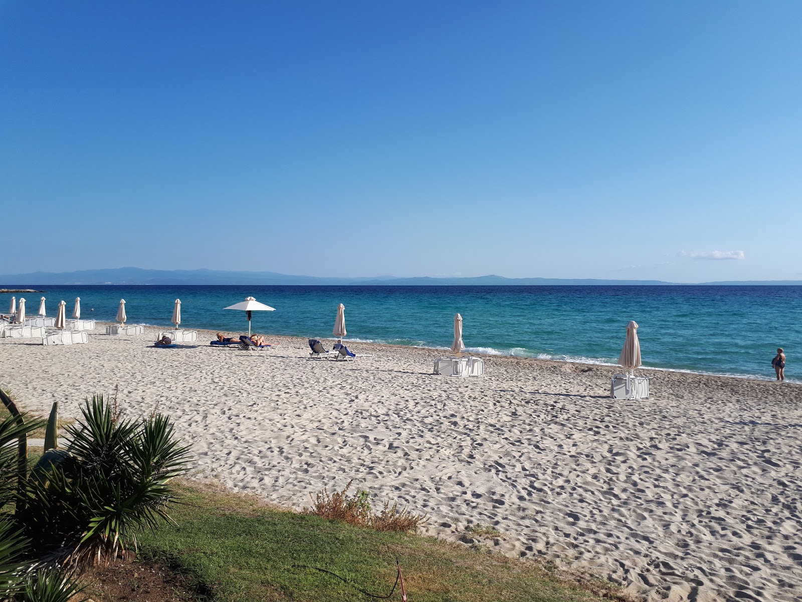 Fotografie cu Solina beach cu o suprafață de nisip beige