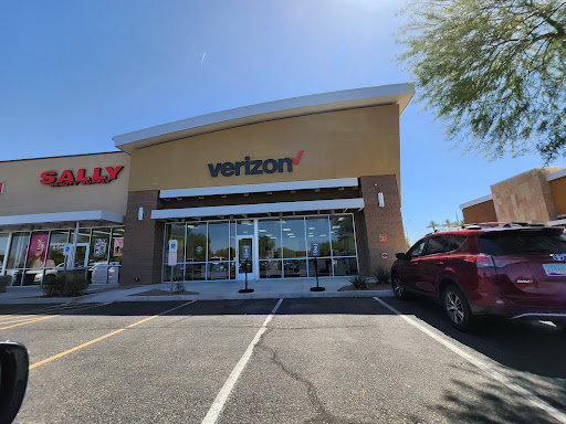 Cell Phone Store «GoWireless Verizon Authorized Retailer», reviews and photos, 16840 W Waddell Rd #140, Surprise, AZ 85388, USA