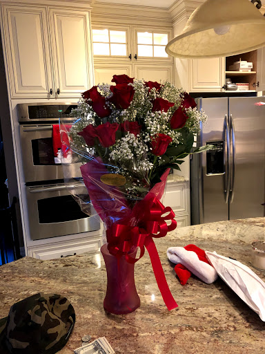 Florist «Sweet William & Thyme», reviews and photos, 19 E Railroad Ave, Jamesburg, NJ 08831, USA