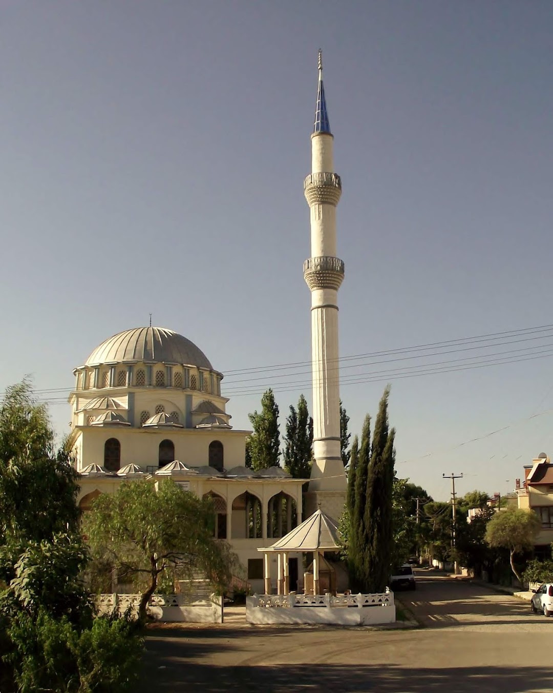 Edremit Akay Rahime Hatn Cami