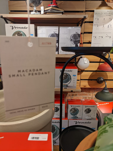 Shopping Mall «North & Sheffield Commons», reviews and photos, 1000 W North Ave, Chicago, IL 60642, USA