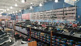 SKECHERS Warehouse Outlet